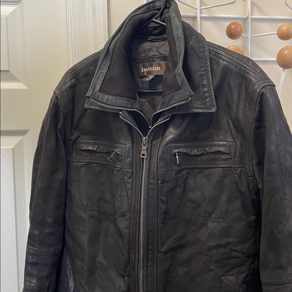Danier - Classic Zip Up Leather Jacket - Brown - L Tall - XL